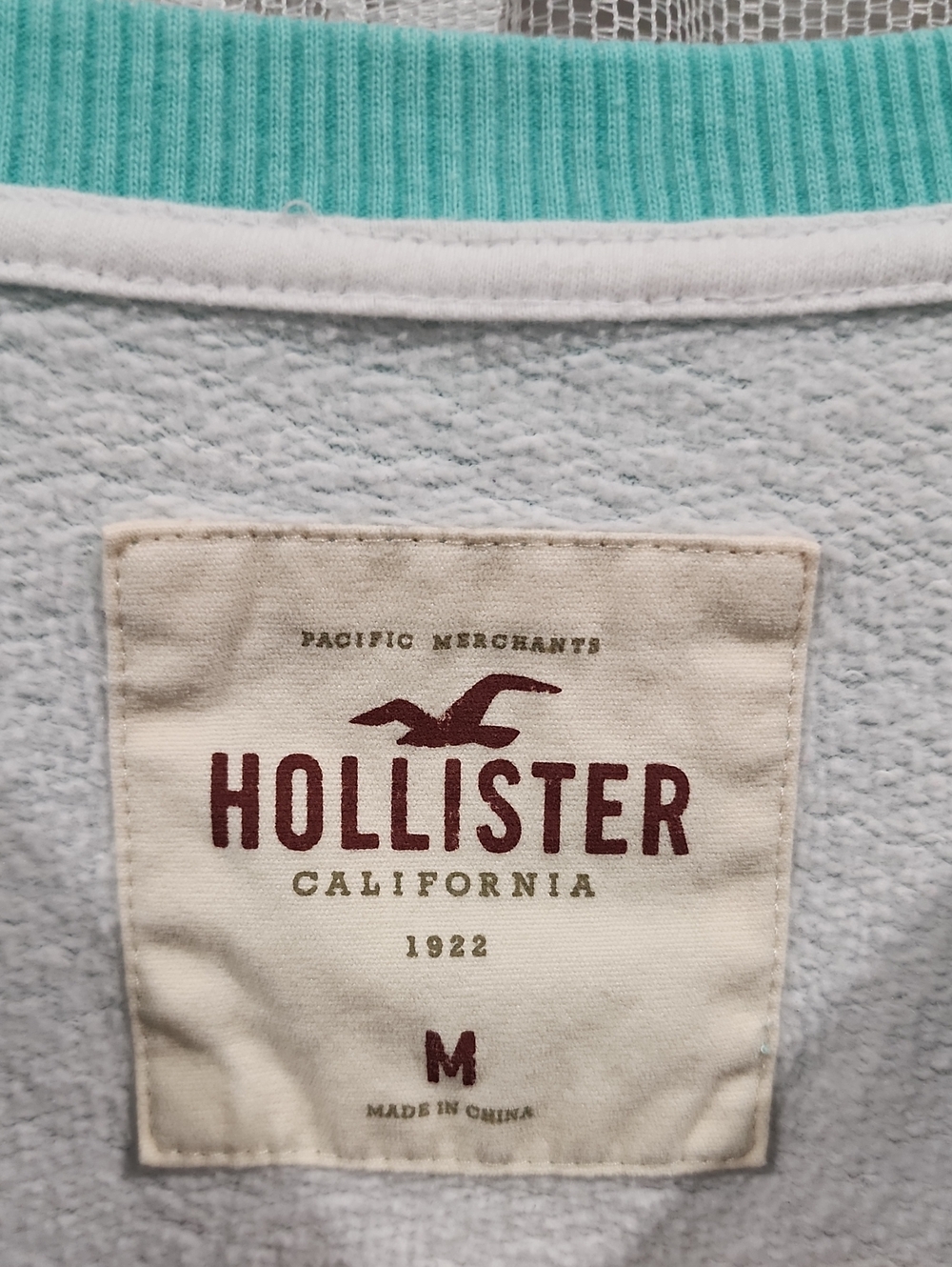 HOLLISTER SWEATSHIRT - Picture 2 of 9